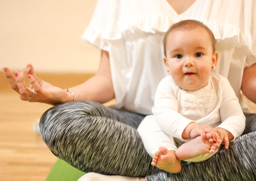 ioga amb nadons